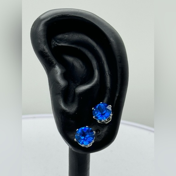 London Blue 8mm Crystal Stud Earrings Made with Swarovski Crystals - Picture 4 of 8